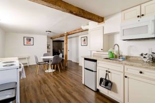 2334 Se 8th Ave #BS - Photo 1 of 1