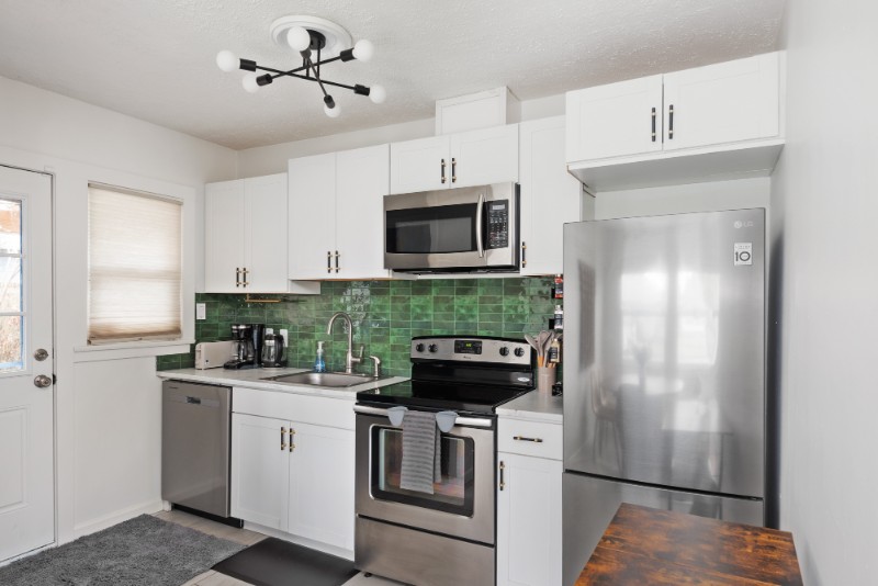 2402 Fairmount Ave - Photo 5 of 14