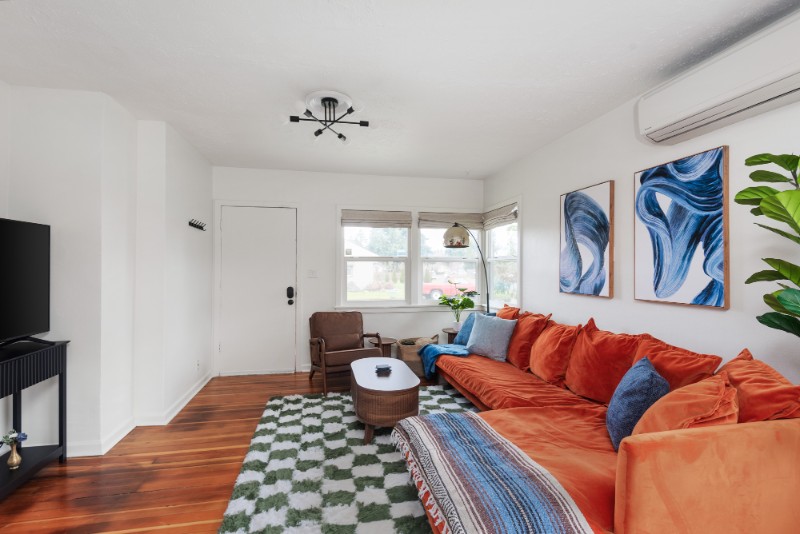 2402 Fairmount Ave - Photo 7 of 14