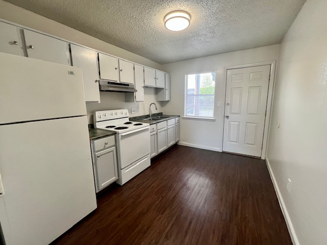 920 N Leverett Ave #605 - Photo 4 of 9