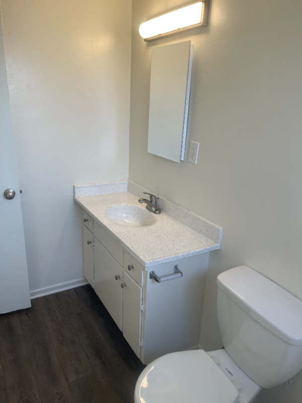 2232 E Lenita Ln #B - Photo 6 of 8