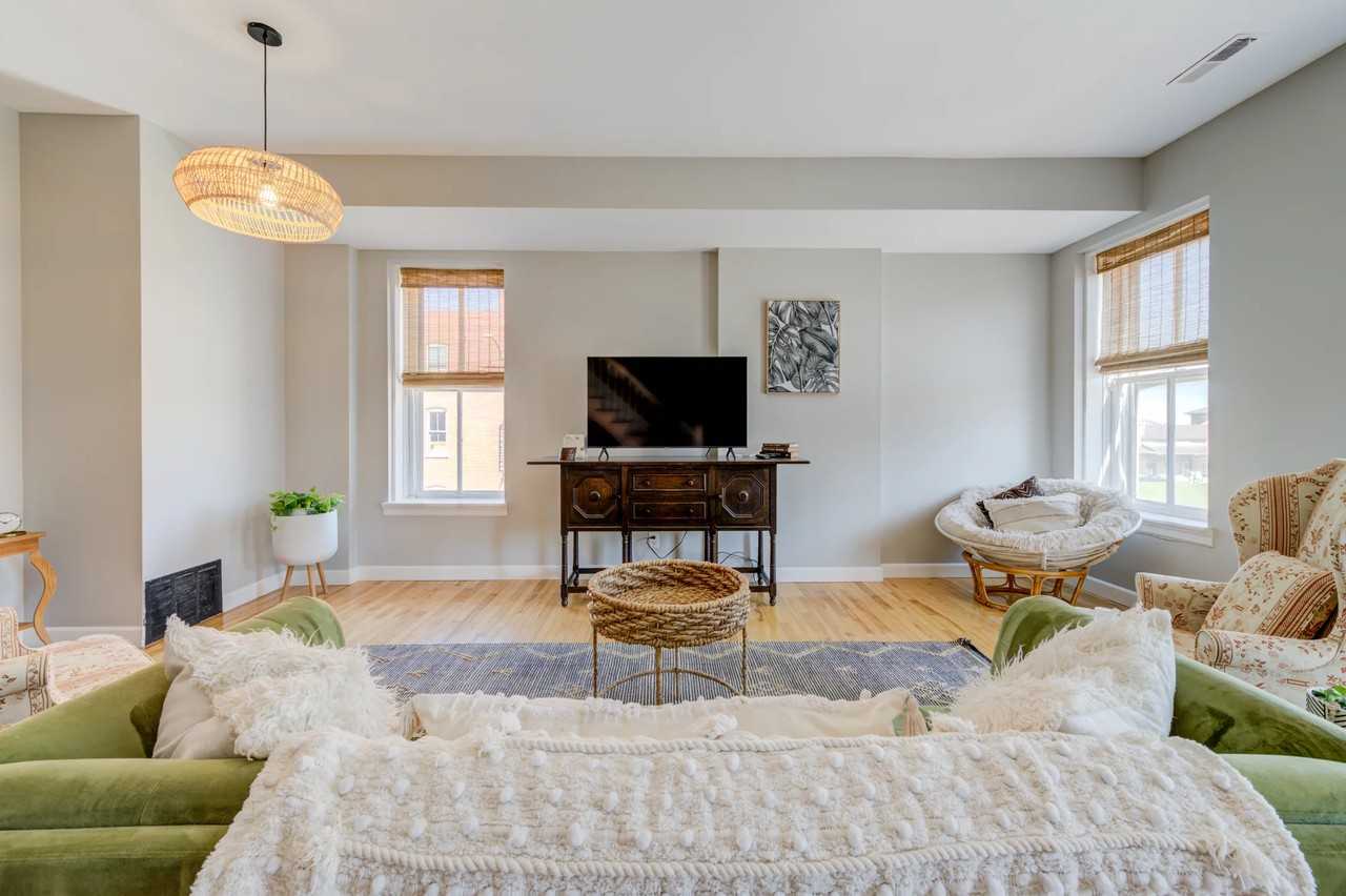 1701A S 9th St - Photo 2 of 13