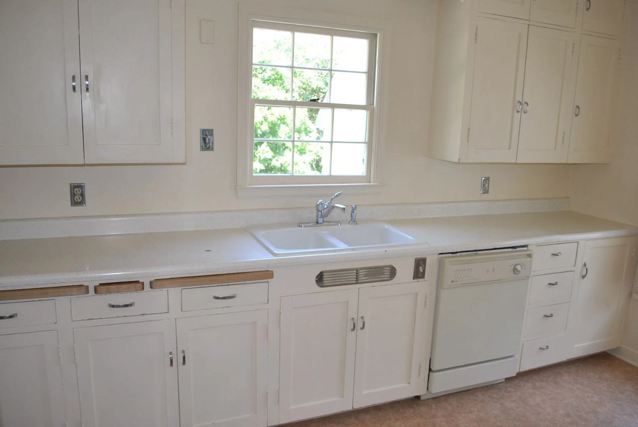 1216 S 5th Ave - Photo 2 of 8