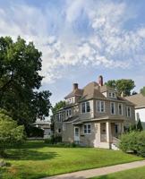 featured image of 932 Cass St