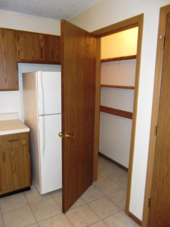 664 E Cherry St #D14 - Photo 2 of 6