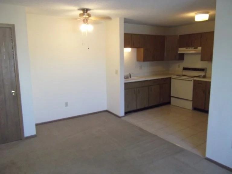 664 E Cherry St #D14 - Photo 4 of 6