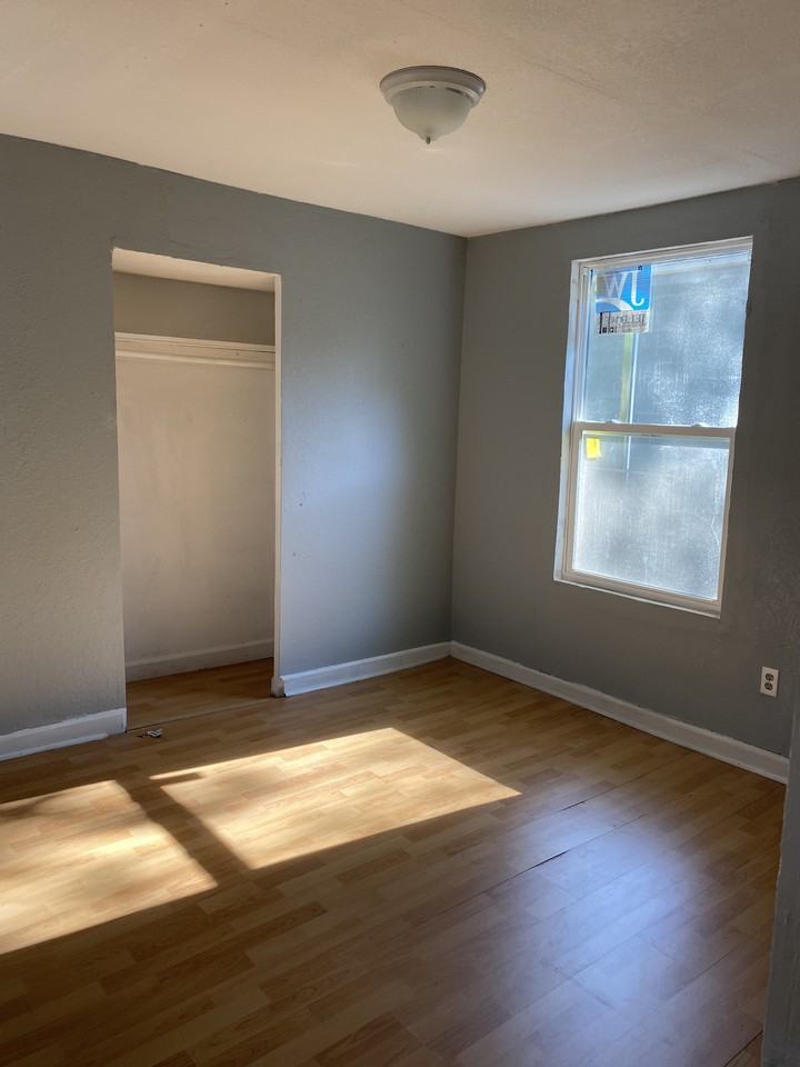 2022 E New Orleans Ave - Photo 3 of 10