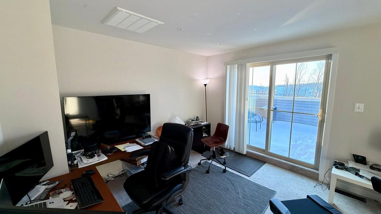 6032 Goshawk St - Photo 4 of 20