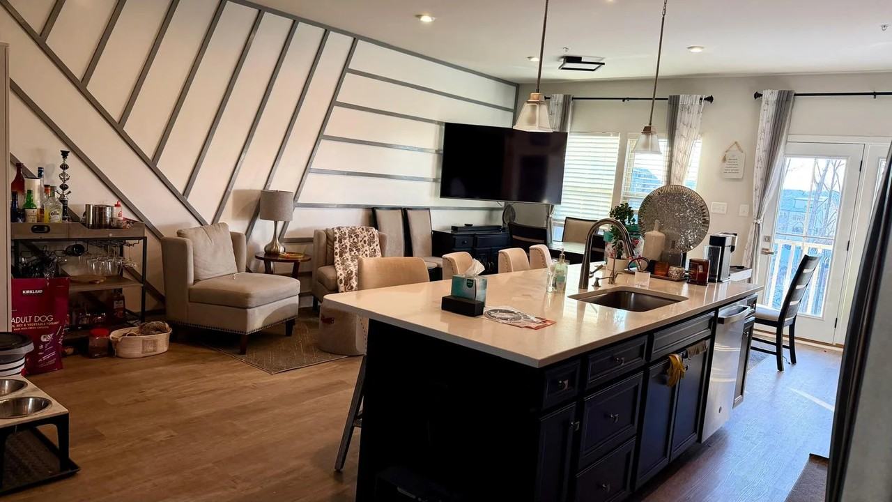 6032 Goshawk St - Photo 5 of 20