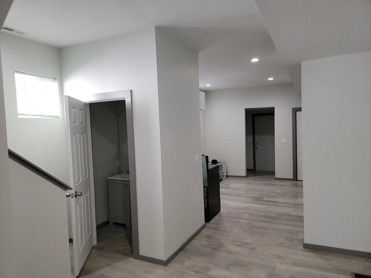 1111 N Dearborn St - Photo 3 of 5