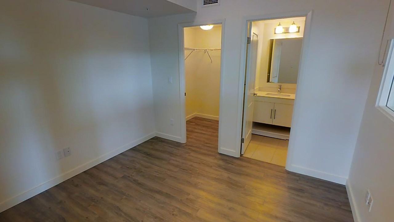 Solstice 2 - Photo 4 of 5