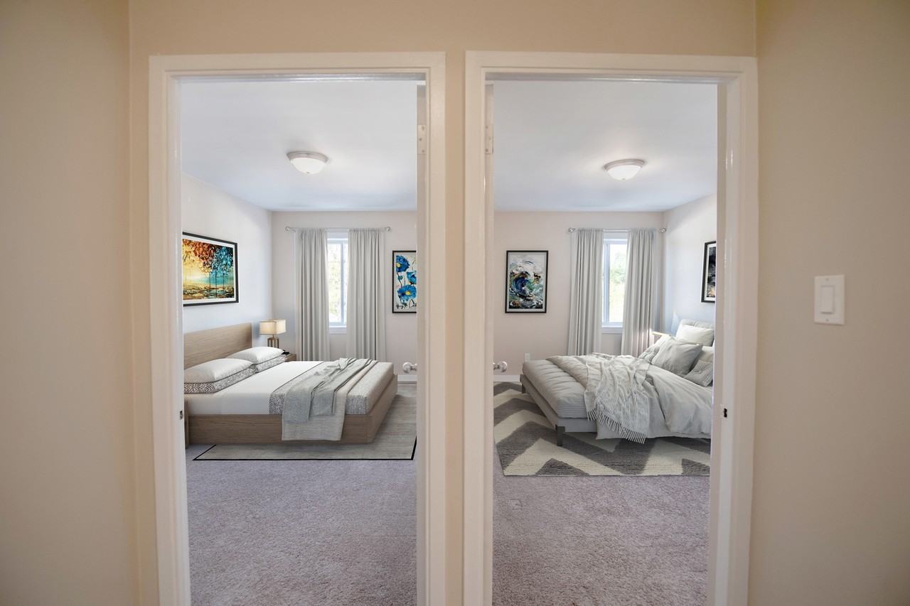 Hyde Park House - Photo 5 of 14