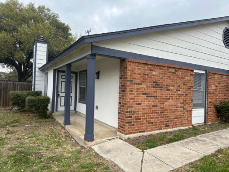 6303 Waddesdon Wood - Photo 2 of 13