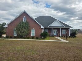 featured image of 565 Twin Ponds Dr