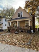 featured image of 989 W Packard St