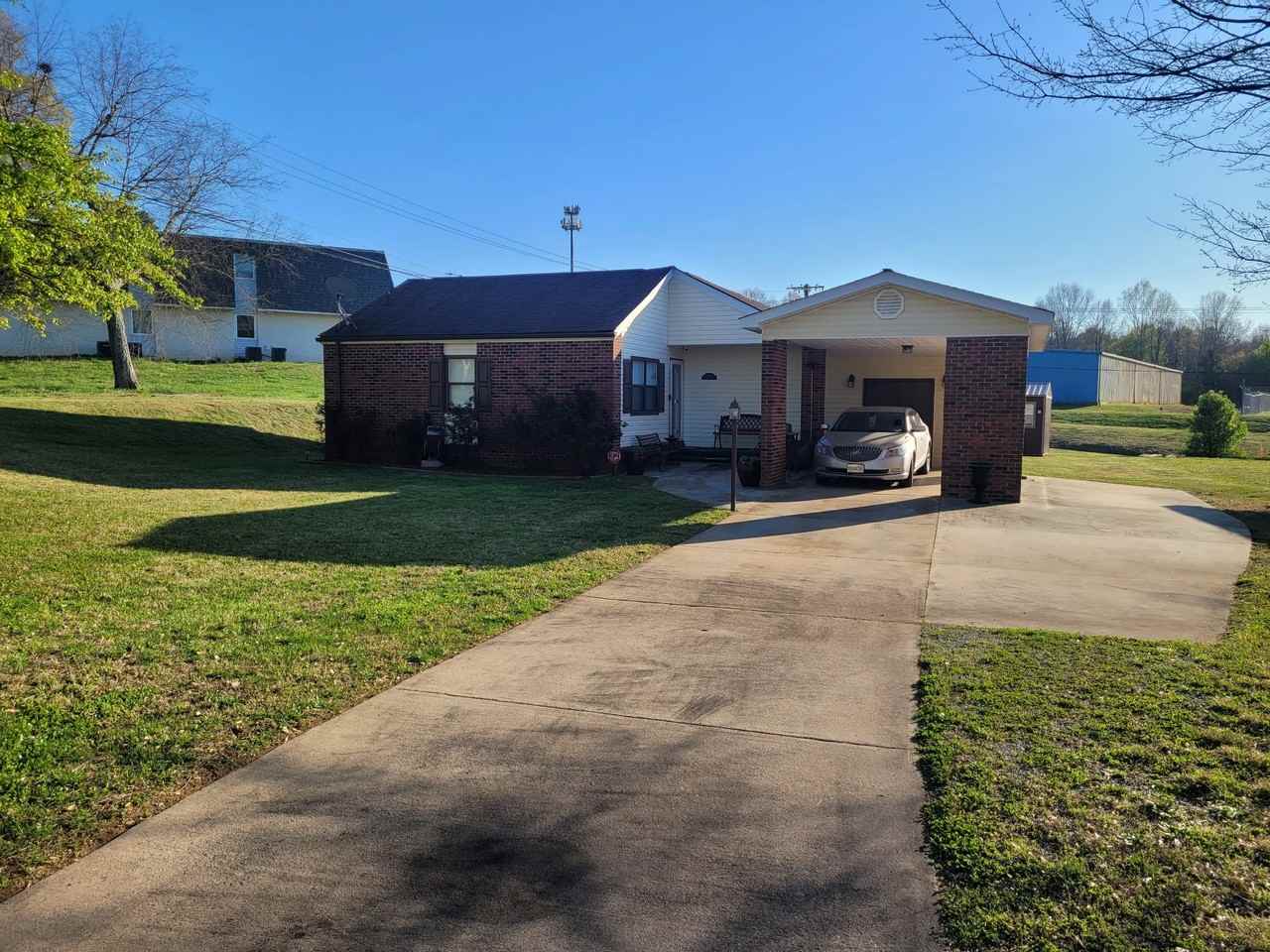 301 Olsen Dr - Photo 2 of 18