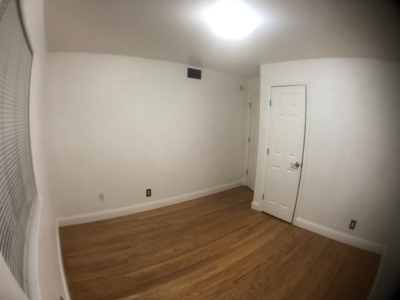 906 Sycamore Ln - Photo 7 of 12