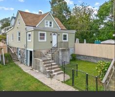 featured image of 452 Franklin Ave