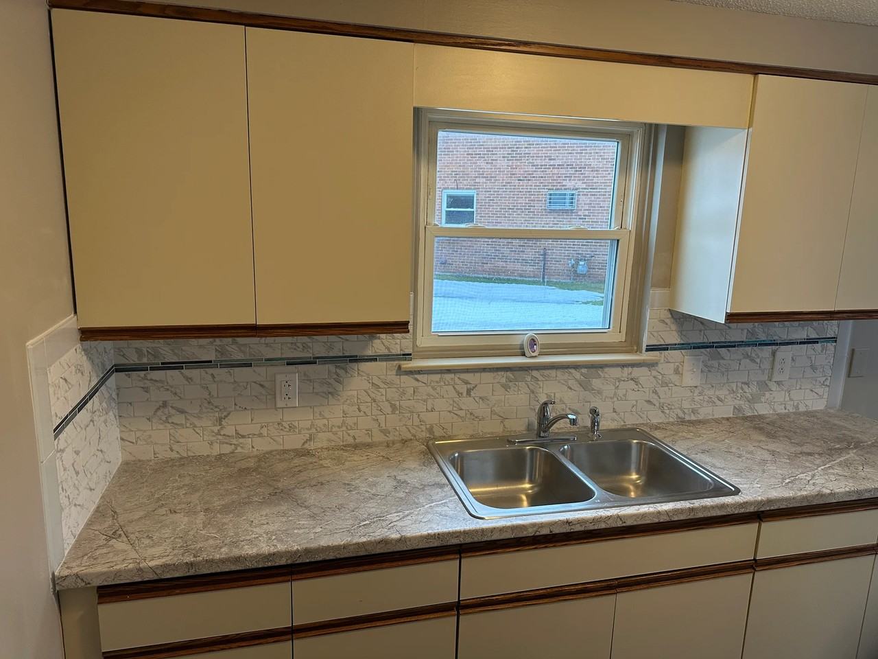 2718 Alder Creek Dr S #2 - Photo 3 of 10