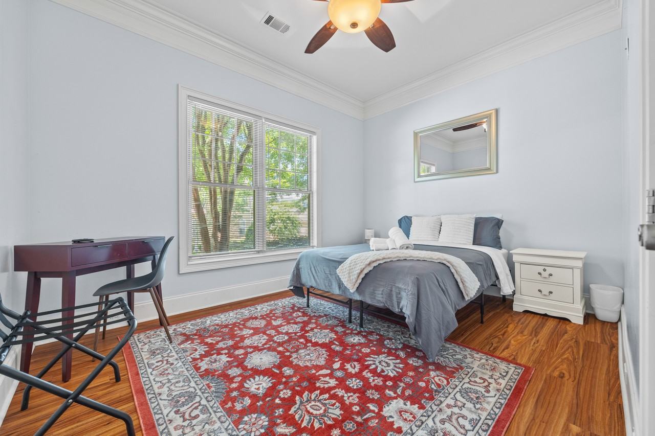 1267 Atlantic Dr Nw - Photo 6 of 20