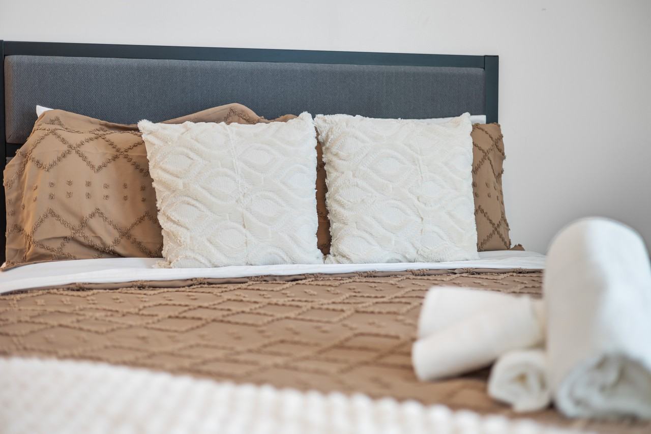 1267 Atlantic Dr Nw - Photo 7 of 20