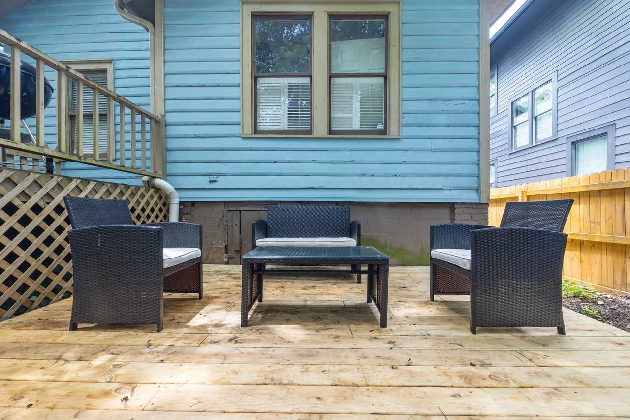 1876 Dekalb Ave Ne - Photo 3 of 11