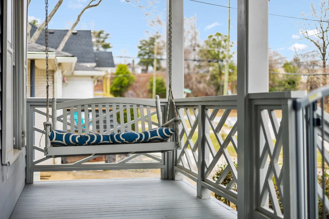 144 Holiday Ave Ne - Photo 2 of 19