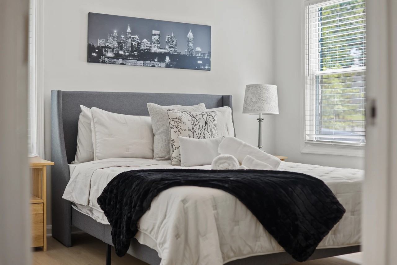 1346 Lorenzo Dr Sw - Photo 5 of 19