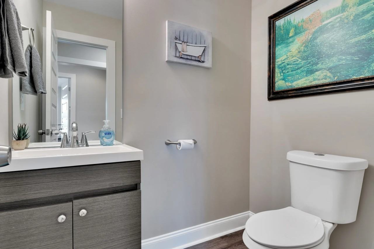 764 Mary Ln - Photo 2 of 19