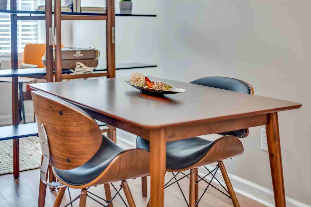 945 Palmetto Ave Sw - Photo 2 of 20