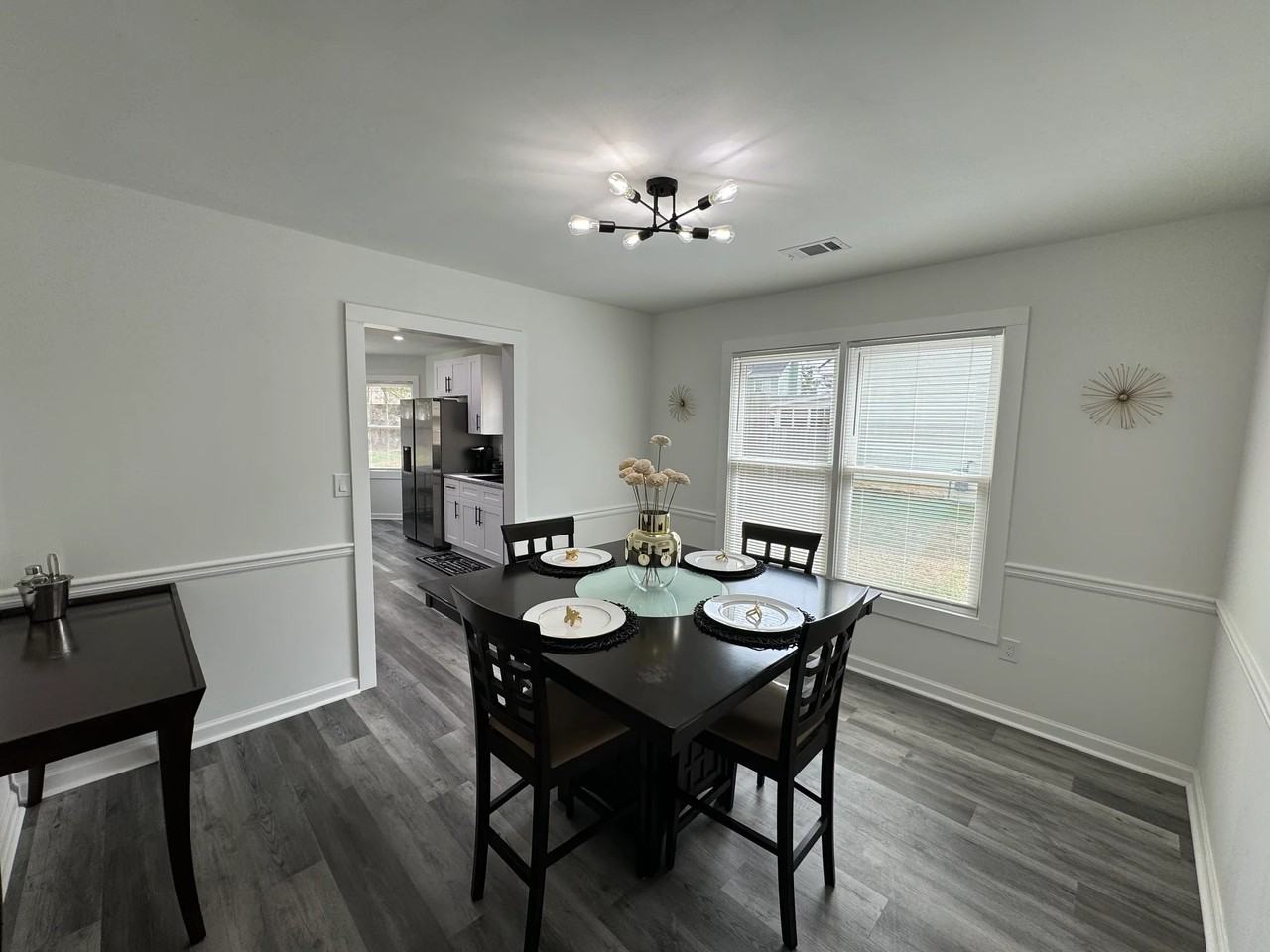 2322 Red Rose Ln - Photo 3 of 20