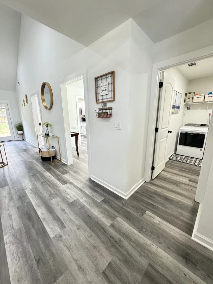 2322 Red Rose Ln - Photo 7 of 20