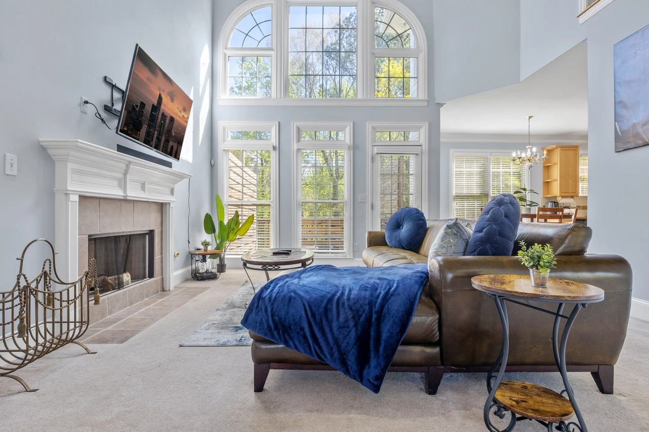 2269 Sage Pl - Photo 2 of 18