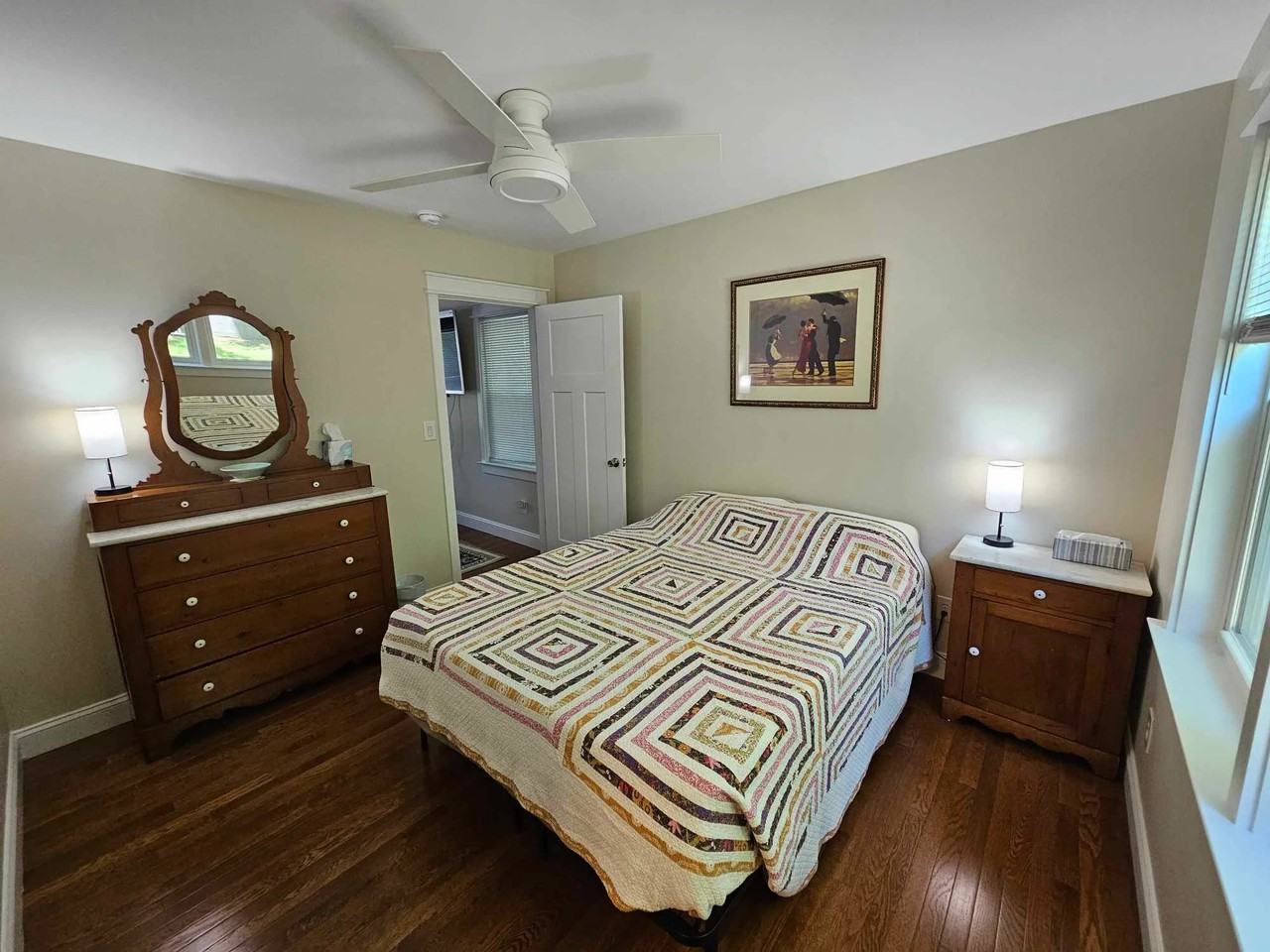 1565 N May St #2 - Photo 3 of 6