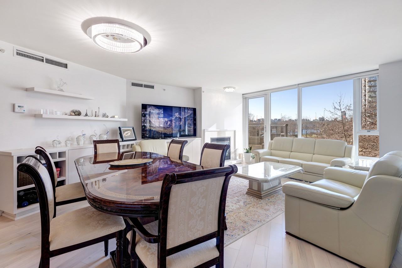 8 The Flagship - Photo 4 of 29