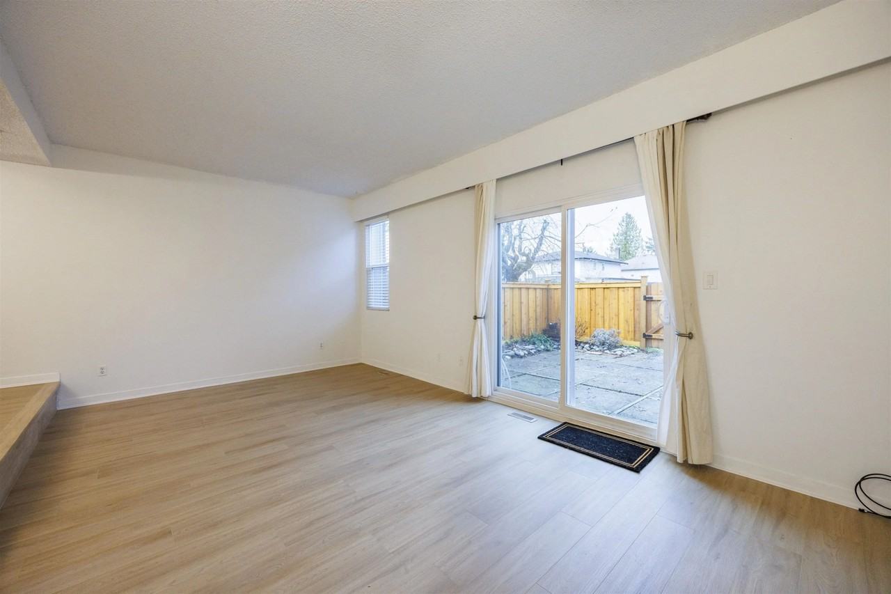 19022 119b Ave - Photo 5 of 27