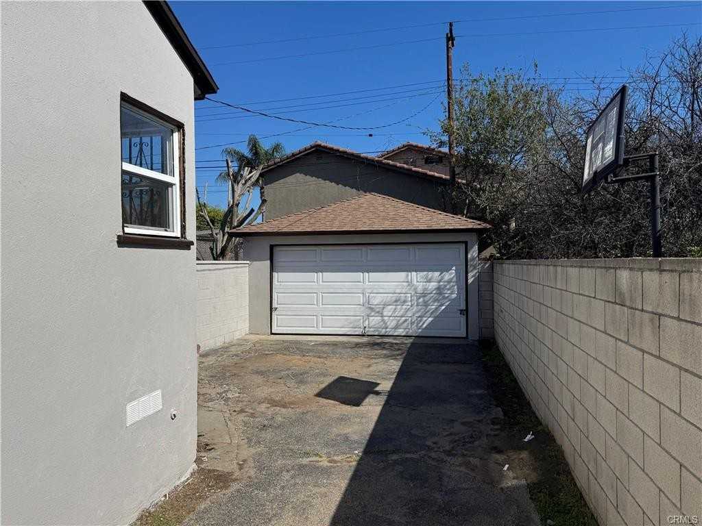 9615 Brierfield St - Photo 2 of 7
