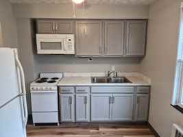 featured image of 6 Bradley Ave