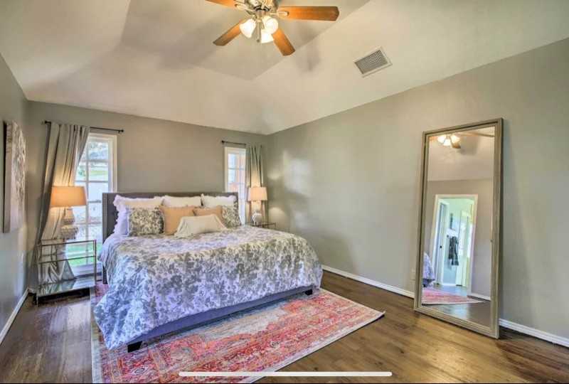 116 E Evergreen St - Photo 6 of 9