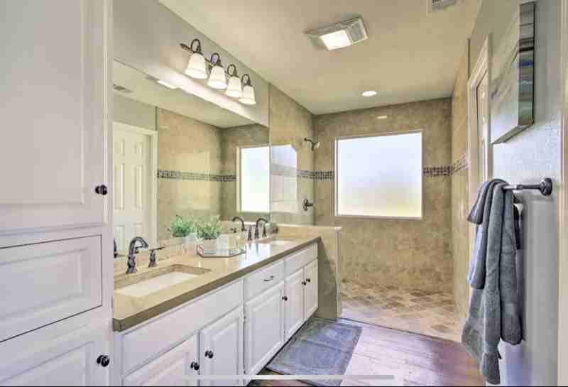 116 E Evergreen St - Photo 7 of 9