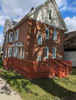 featured image of 729 Montana Ave #UPPER