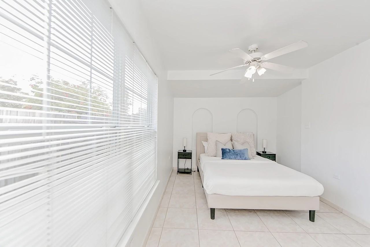 918 Murdock Blvd - Photo 4 of 12