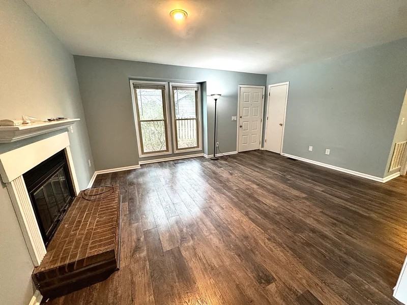 1104 Boone Ln - Photo 3 of 20