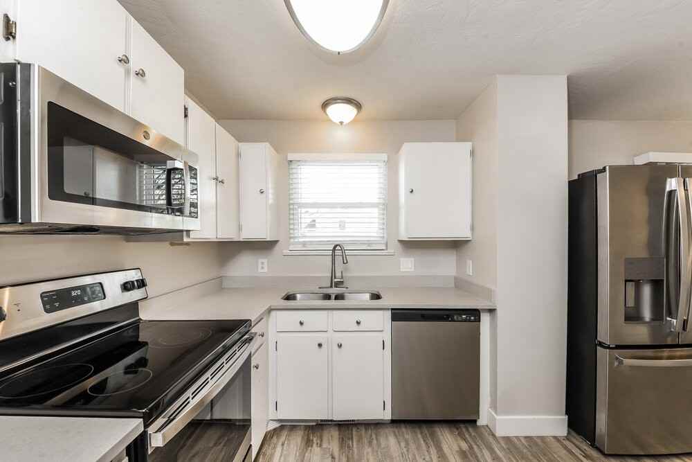 4901 W Banquet Ave - Photo 6 of 17