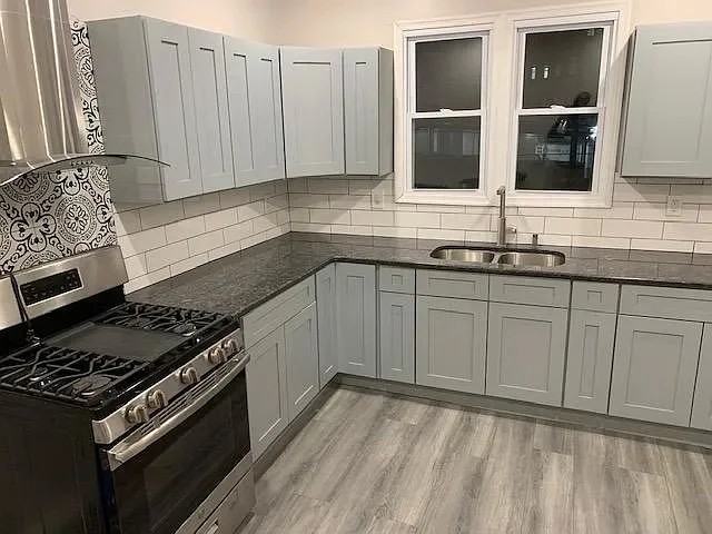 35 Irving Ave #35-37 - Photo 3 of 12