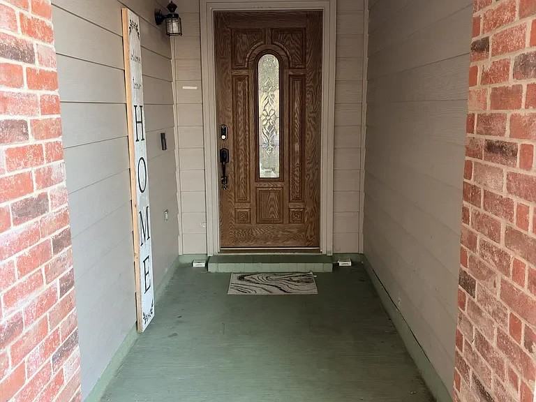 13241 Fieldstone Rd - Photo 2 of 20