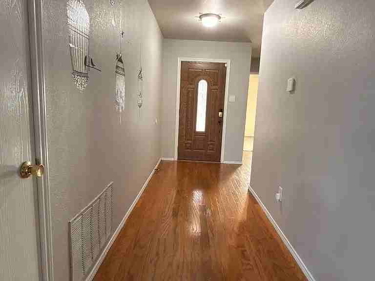 13241 Fieldstone Rd - Photo 3 of 20