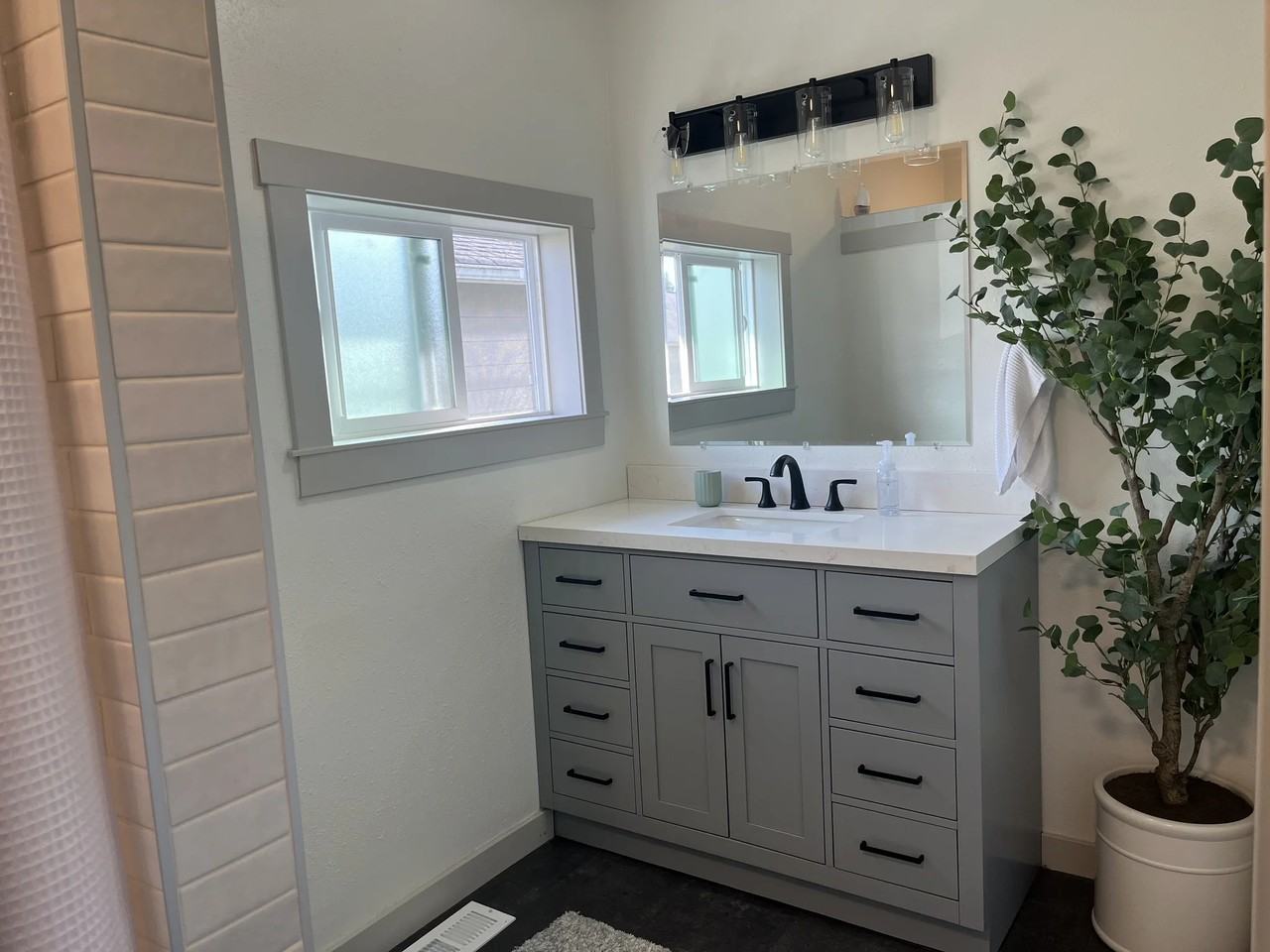 312 Nooksack Ave - Photo 7 of 10