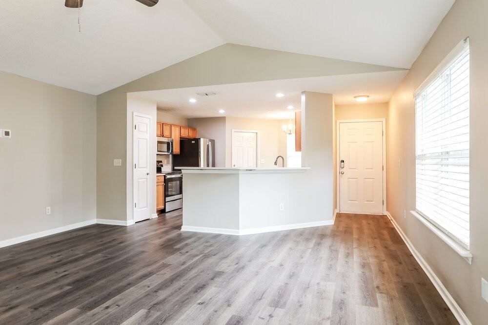 1409 Forbes St - Photo 5 of 16