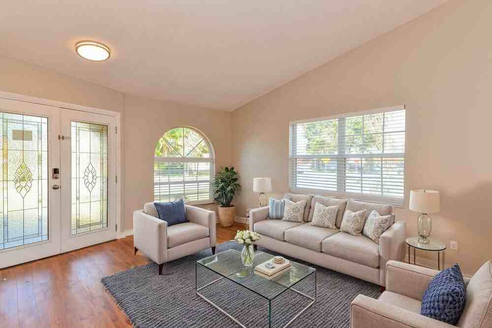 12914 Astorwood Pl - Photo 3 of 19